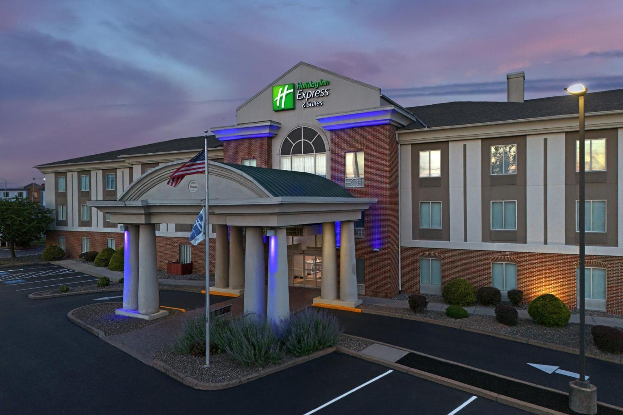 Holiday Inn Express & Suites By Ihg Chambersburg By Ihg Dış mekan fotoğraf