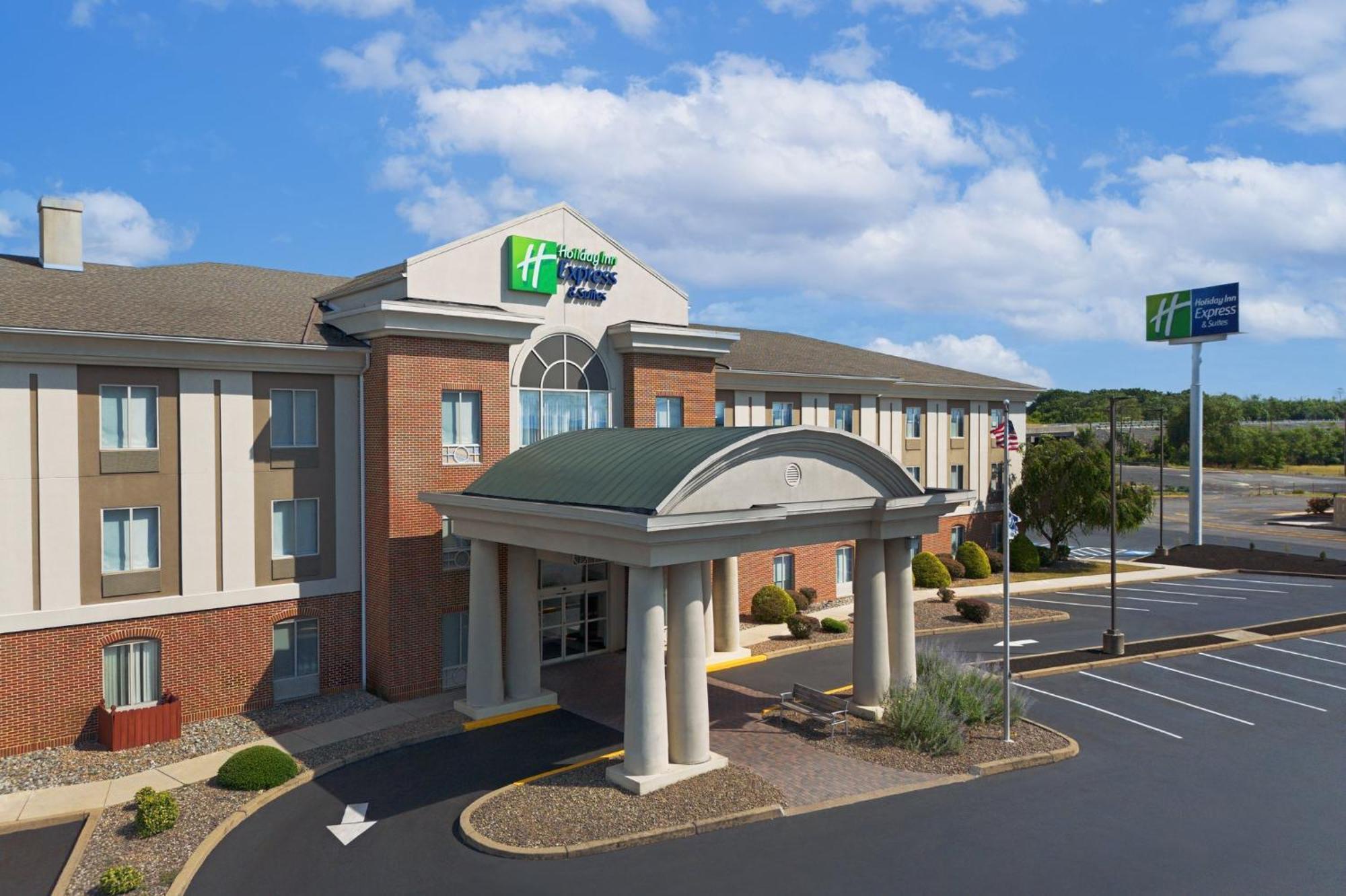 Holiday Inn Express & Suites By Ihg Chambersburg By Ihg Dış mekan fotoğraf