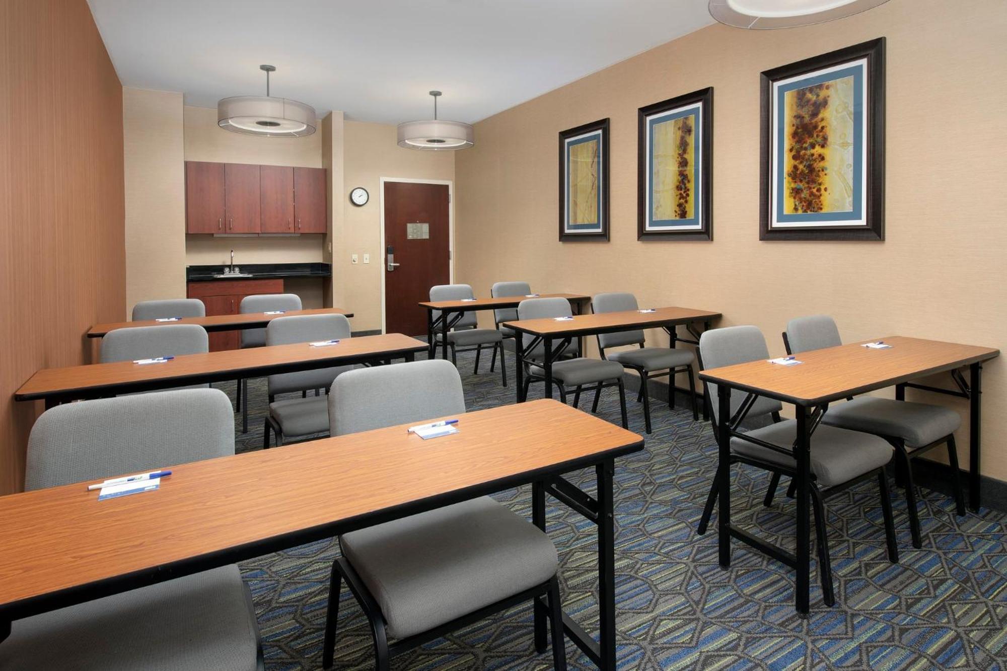 Holiday Inn Express & Suites By Ihg Chambersburg By Ihg Dış mekan fotoğraf