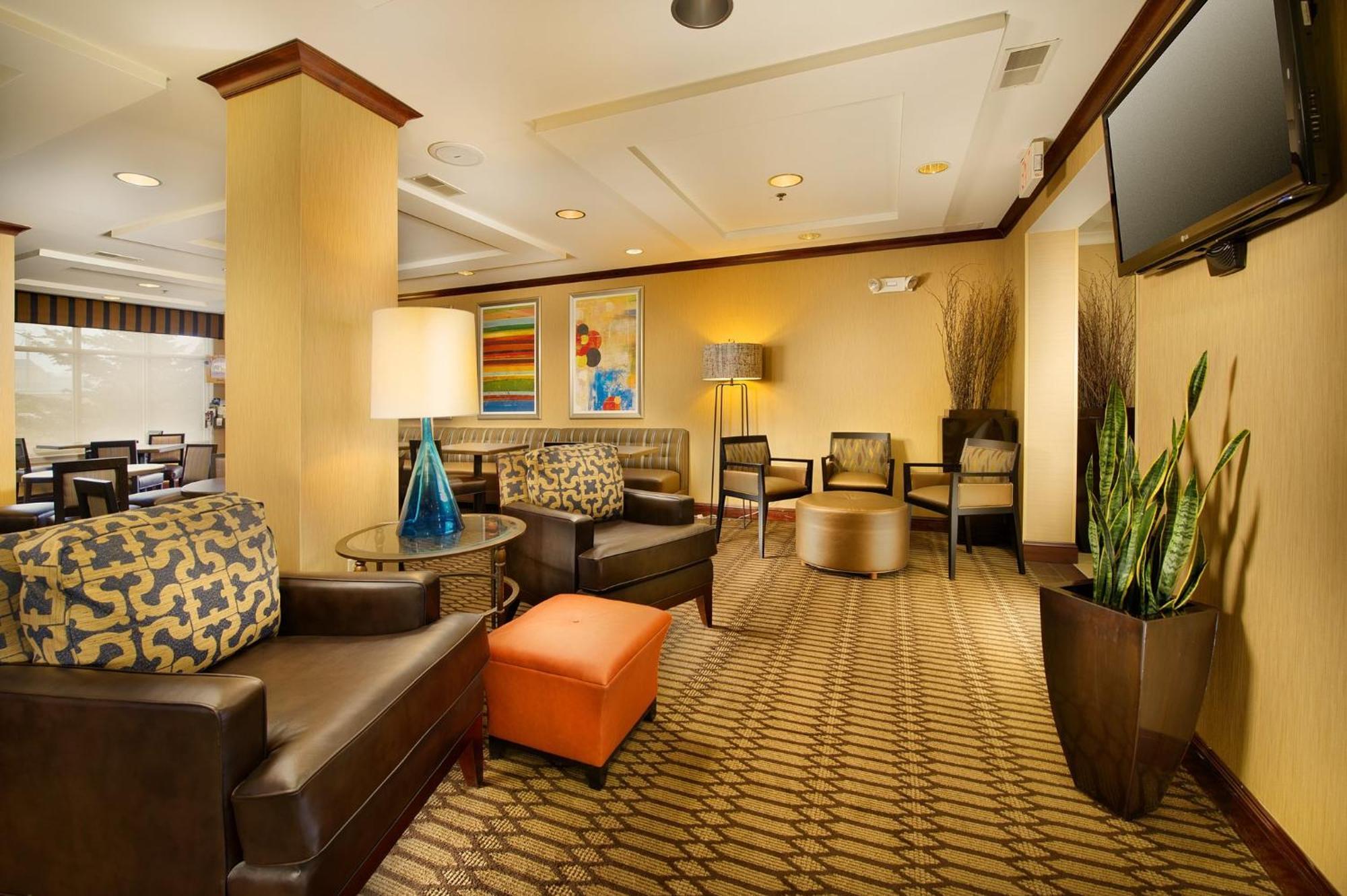 Holiday Inn Express & Suites By Ihg Chambersburg By Ihg Dış mekan fotoğraf