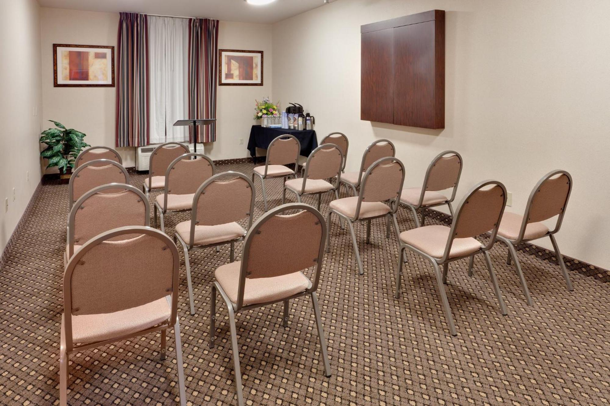 Holiday Inn Express & Suites By Ihg Chambersburg By Ihg Dış mekan fotoğraf